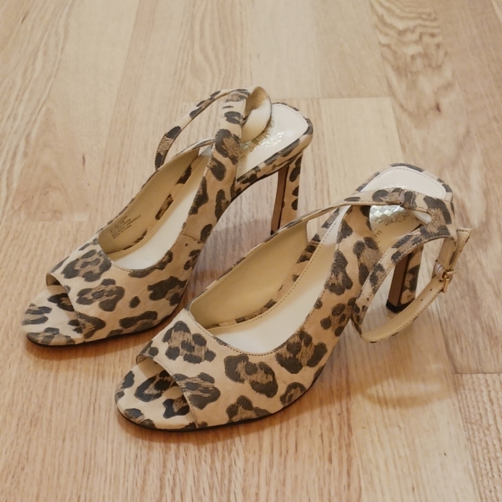 Vince Camuto Reteema Heeled/Peep Toe Sandals size 8.5 for women - Picture 2 of 8
